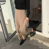 Side slit Knitted skirt